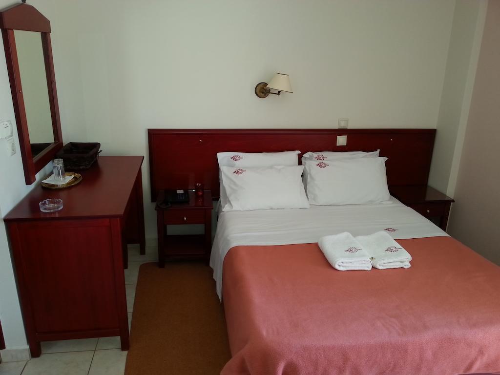 Ilion Hotel Loutraki  Room photo